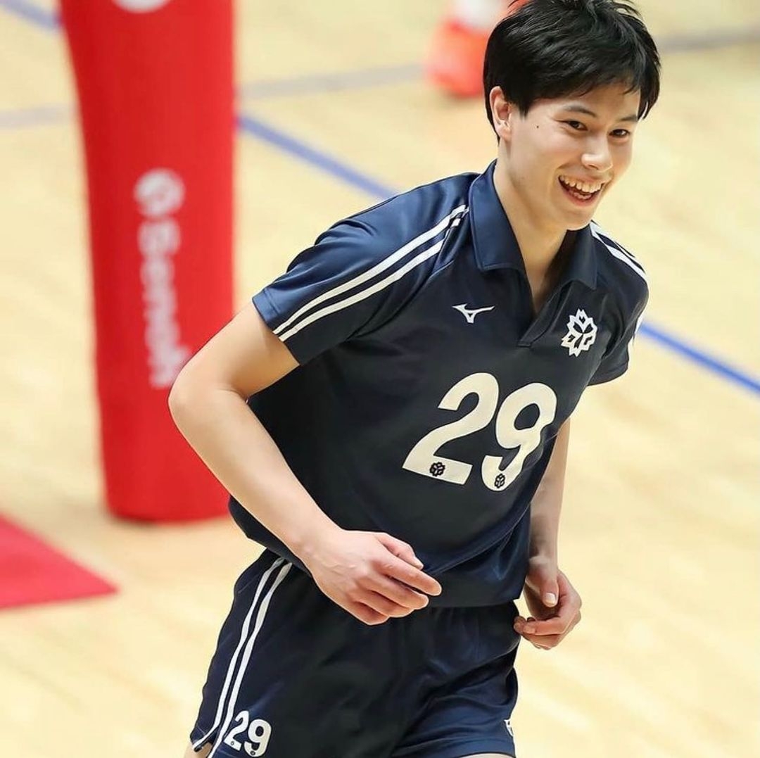 女子バレー 高橋愛未 直筆サイン色紙 日付入り